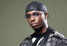 Werenoi : Babs et sa mère scellent un accord avant le concert hommage découvrez le poignant témoignage de la mère de werenoi, qui partage son parcours, ses émotions et ses réflexions sur la maternité et les défis auxquels elle a fait face. un récit touchant qui offre un véritable aperçu de l'amour inconditionnel et de la résilience.