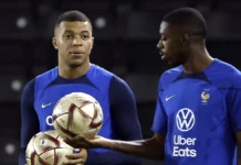 Ousmane Dembélé : Pourquoi sa mutation tactique redéfinit l’attaque des Bleus ? ousmane dembélé exprime publiquement son soutien à kylian mbappé pour l'obtention du ballon d'or, soulignant ses performances impressionnantes cette saison.