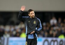 Barça : Pourquoi Laporta semble impuissant face à Messi découvrez pourquoi joan laporta semble impuissant face à l'influence de lionel messi au fc barcelone et les enjeux pour le club catalan.