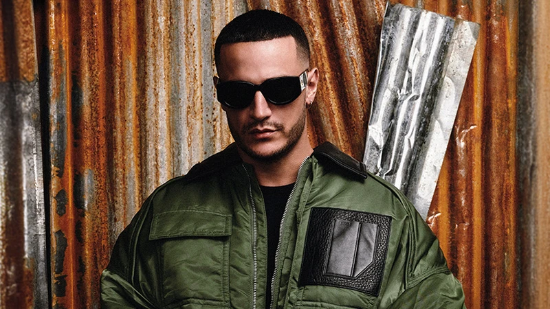 Snake Singer À 12 ans, il partage la scène avec DJ Snake à Vegas