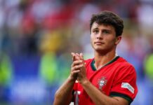 Portugal : Neves célèbre son triplé, mais l’équipe reste prudente… Neves portugal