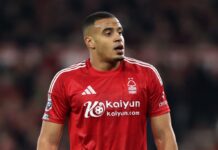 Angleterre : Nottingham surclasse Liverpool dans un duel spectaculaire ! découvrez comment nottingham a pris le dessus sur liverpool dans un match captivant, avec une performance exceptionnelle et des moments clés décisifs.