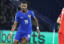 EdF : Une centaine de supporters passionnés en mission à Bakou découvrez l'ambiance et le soutien des supporters de l'équipe de france (edf) à bakou, lors des compétitions internationales, avec des moments de passion et de solidarité inoubliables.