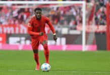 Bayern Munich : le retour triomphal de Davies sur les terrains découvrez le doublé spectaculaire de davies lors du match du bayern, une performance mémorable qui a marqué les esprits des fans.