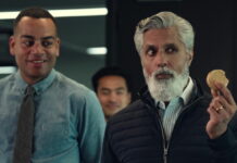 Black Mirror : Charlie Brooker annonce une saison 8 encore plus fidèle à l’esprit dystopique emblématique de la série découvrez la saison 8 de black mirror, une plongée toujours aussi fidèle à l’esprit dystopique de la série, mêlant technologies futuristes et réflexions sombres sur la société.