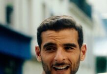 Fianso séduit Netflix avec son film percutant “Barbès, Little Algérie découvrez comment fianso conquiert netflix avec sa série 'barbès, little algérie', une immersion captivante dans le cœur de barbès et la culture algérienne.