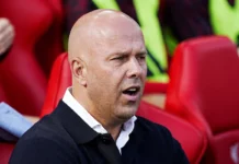 Liverpool face à l’OM : Slot déjoue toute tentative d’opportunisme découvrez comment liverpool a neutralisé l'opportunisme de l'om lors du match intense entre les deux équipes, avec une défense solide et une stratégie efficace.