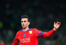 PSG : Luis Enrique reste mystérieux sur le duo Safonov-Chevalier découvrez les mystères entourant le duo safonov-chevalier à travers les révélations énigmatiques de luis enrique.