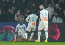 OM : De Zerbi irrité par un coup franc décisif découvrez la réaction agacée de zerbi après un coup franc décisif lors du match de l'om.