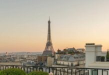 The White Lotus : plongez dans le luxe d’un somptueux palace français pour la prochaine saison découvrez l'univers raffiné de 'the white lotus', une plongée exclusive dans le luxe d'un palace français d'exception.