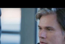 Orelsan révèle enfin le secret derrière ses mèches blanches emblématiques découvrez le secret des mèches blanches d'orelsan et comment il entretient son style unique.