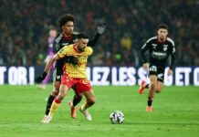 Lens : Sarr prend la défense de Risser découvrez comment sarr défend risser avec passion et détermination dans ce contexte captivant.