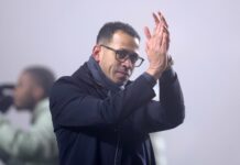 Chelsea : Rosenior prend ses responsabilités dans la gestion de Paris rosenior prend en charge la gestion sportive de chelsea, apportant son expertise pour mener l'équipe vers de nouveaux succès.