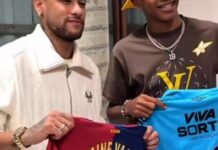 Brésil : Lamine Yamal prend la défense de Neymar avec passion lamine yamal prend la défense de neymar au brésil, partageant son soutien et son analyse sur les récentes controverses entourant la star du football.