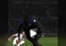 O’Neil fête avec enthousiasme sa qualification au McDonald’s o'neil célèbre avec enthousiasme sa qualification au tournoi du mcdonald's, marquant un moment fort dans sa carrière sportive.