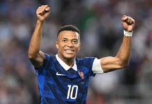 Equipe de France : Mbappé enchante la presse, salué comme une légende, une tempête et un monstre du football ! Mbappé