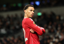 Liverpool : Iraola fait le point sur l’état d’Ekitike Hugo Ekitike.