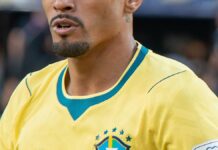 Clasico : Raphinha égalise et répond au but de Mbappé Raphinha